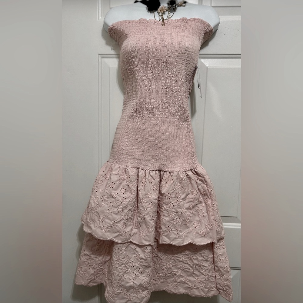 Pink Off-Shoulder Elastic Off Shoulder Tube Top Dress, elegant embroidery Bottom